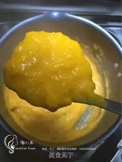 Make Pumpkin coconut cake step 6