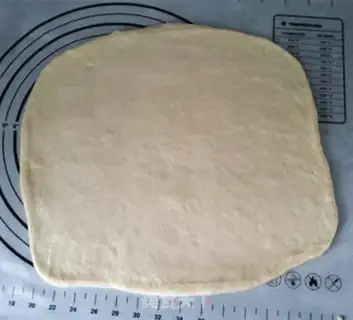Make Onion pine rolls step 7