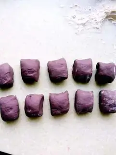 Make Black rice buns step 6