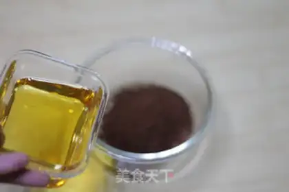 Make coca roll step 1