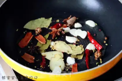 Make Potato chestnut beef step 2