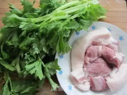 Make Celery pork dumplings step 0