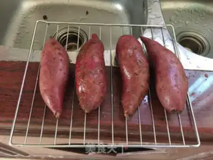 Make Roast potatoes step 0