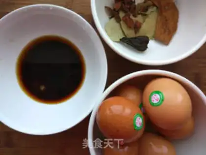 Make Five spicy tea eggs step 0