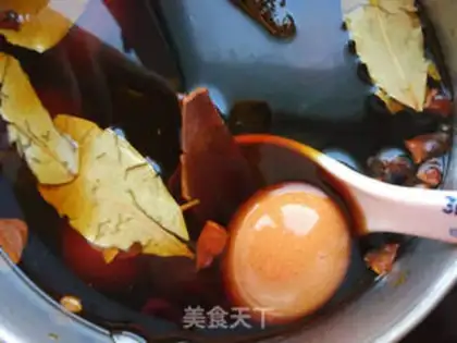 Make Five spicy tea eggs step 2
