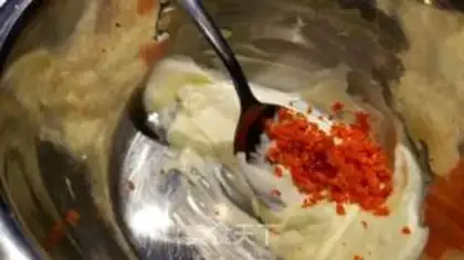 Make Crawfish Crawl Bonbon step 2