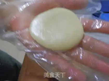 Make A rose cake step 18