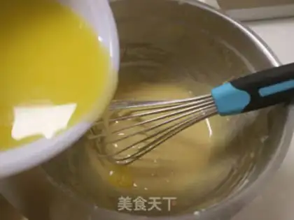 Make Bear lollipop cake step 3