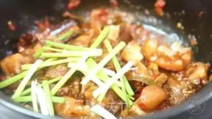 Make Taste pig feet step 6