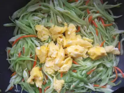 Make Scrambled eggs step 5