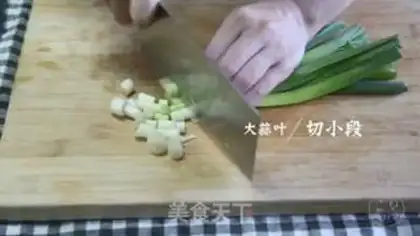 Make Rhodish and gravy step 2