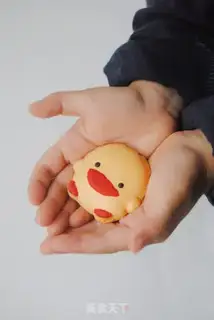Make Ducky Macalon step 16