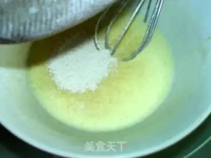 Make All yoghurt apple cake step 5