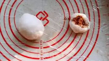 Make The raccoon ice-skin mooncake step 4