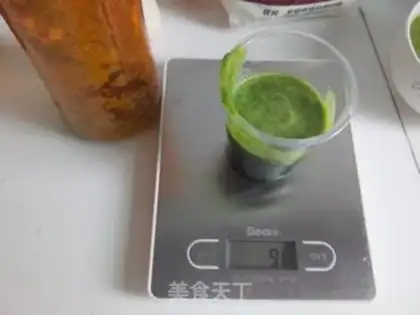 Make Spinach red bean cake step 1
