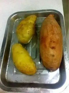 Make The roasted melon will take two steps step 1