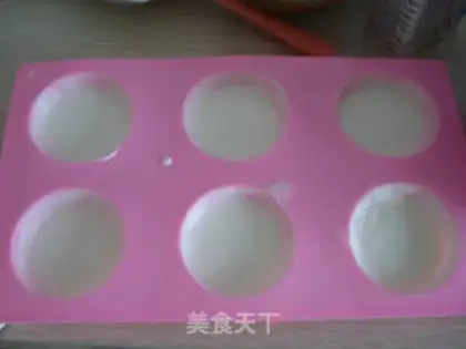 Make Coconut mousse cake step 9