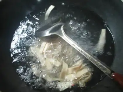 Make Pelican peppers of fried octopus step 1