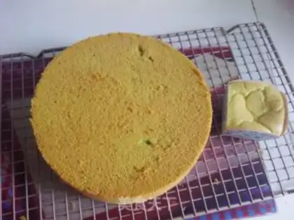 Make Spinach red bean cake step 9