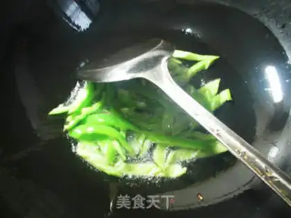 Make Pelican peppers of fried octopus step 2