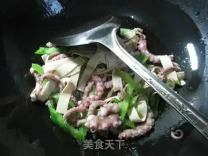 Make Pelican peppers of fried octopus step 3