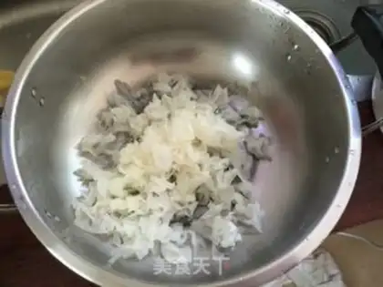 Make "Since ice-cream silver ear." step 2