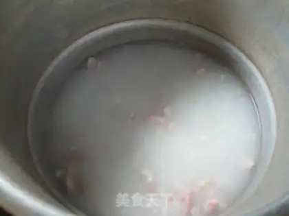 Make Eggs and salted rice congee step 5