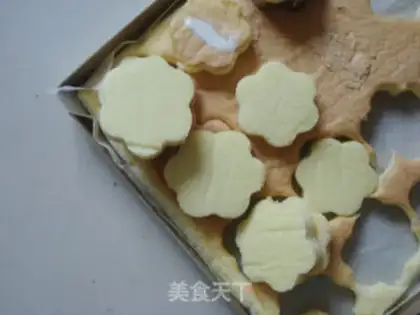 Make Coconut mousse cake step 13
