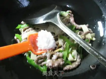 Make Pelican peppers of fried octopus step 6