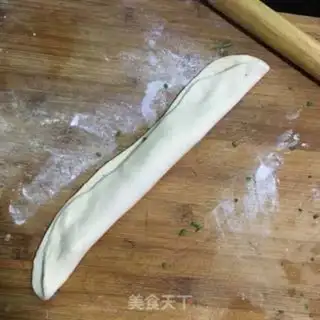 Make Hand grab cake step 3
