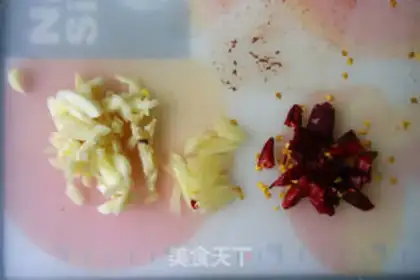 Make Spicy goat blood tofu step 4