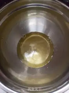 Make Six inches of Olio cream cake step 5