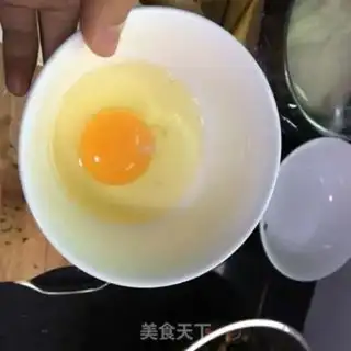 Make Hand grab cake step 8