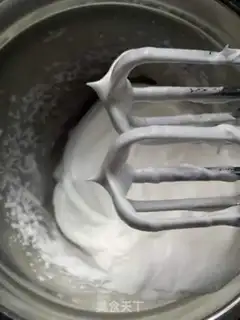 Make Six inches of Olio cream cake step 6