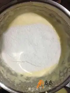 Make A bouquet of flower cake step 3