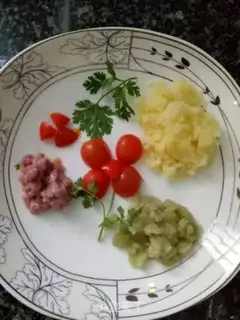 Make The baby eats five colors step 0