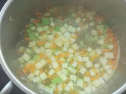 Make Spicy egg curd soup step 3
