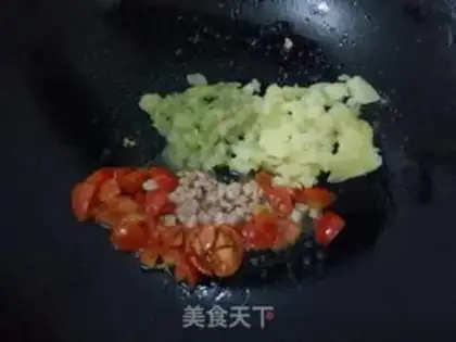Make The baby eats five colors step 1
