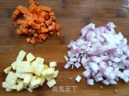 Make Little yellow curry beef step 3