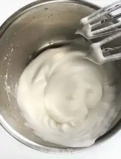 Make A bouquet of flower cake step 7