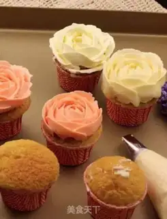 Make A bouquet of flower cake step 9