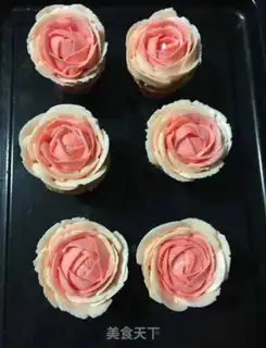 Make A bouquet of flower cake step 10