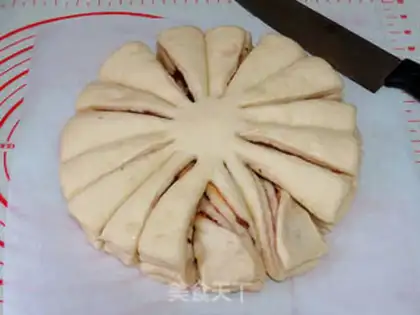 Make A charming drop of flowers and a hand to tear bread step 11