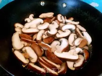 Make Blue thin mushrooms step 1