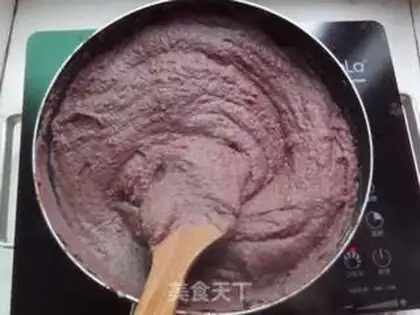 Make Red soufflé step 1