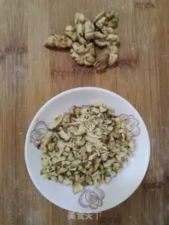 Make Red sugar walnut pack step 8