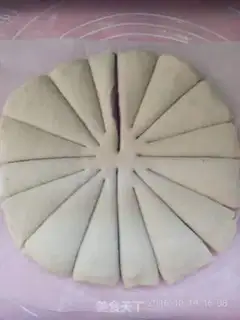 Make The potato is a flowered bread step 14