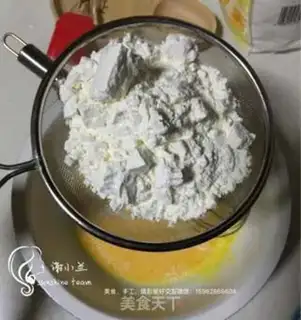 Make walnut cupcakes step 5