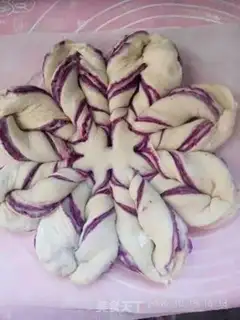 Make The potato is a flowered bread step 16