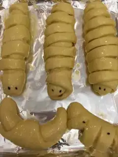 Make Improved caterpillar bread step 8